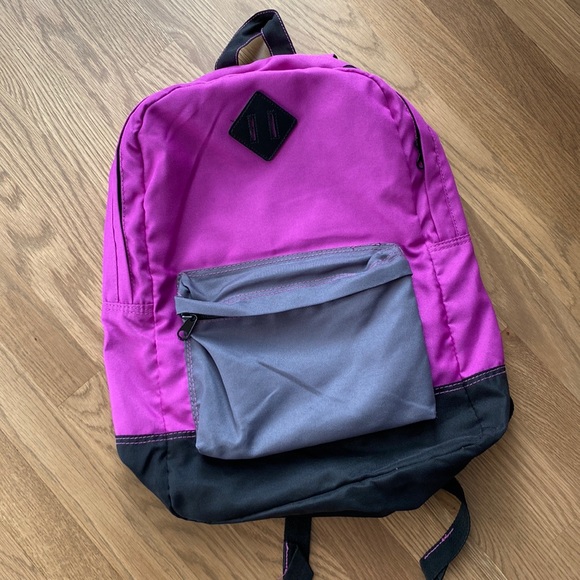 Backpack - Picture 1 of 3